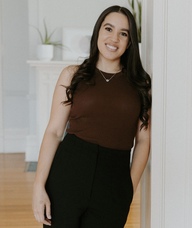 Book an Appointment with Richelle Almeida-Knight for Chiropractic Care