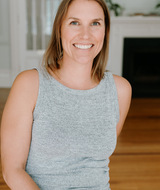 Book an Appointment with Alaina Clunas at Central Ave