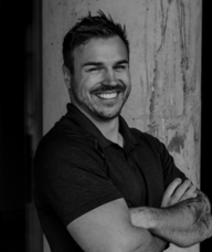 Book an Appointment with Dr. Lars Seitzinger for Chiropractic & Shockwave Therapy