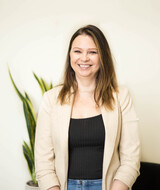 Book an Appointment with Nicol Fraser at CW Therapy Burlington