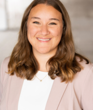 Book an Appointment with Camille Bardagi for Physiothérapie