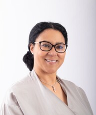 Book an Appointment with Rosalina Ekwa-Ekoko for Free Initial 20 Minute Phone Consultation with Our Therapists