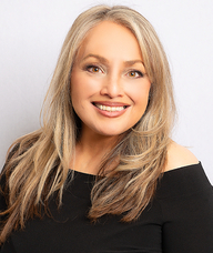 Book an Appointment with Gloria Segovia for Psychotherapy