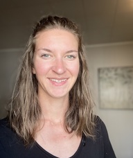 Book an Appointment with Julie Herringshaw for Acupuncture