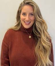 Book an Appointment with Isabella Edelshteyn for Pelvic Floor Physiotherapy