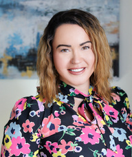 Book an Appointment with Chelsey Petruik for Free Consultation Calls