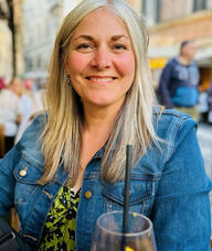 Book an Appointment with Lisa Pittet for Live & Dry Blood Analysis